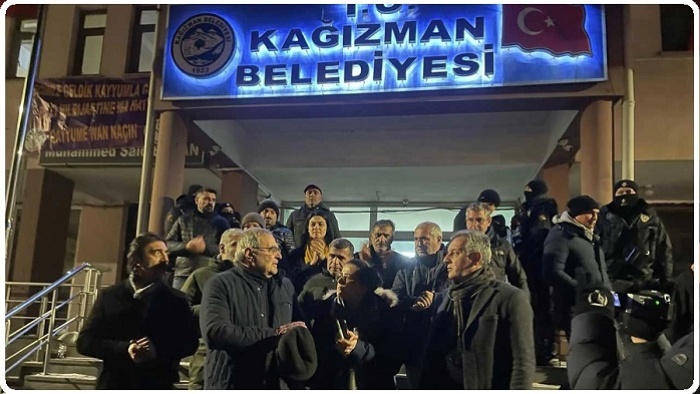 Kağızman Belediyesi’ne Kayyım Atandı, Tepkiler,tepkiler...