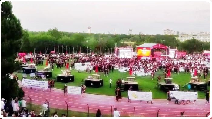 ODTÜ mezuniyet töreninde rektöre protesto!