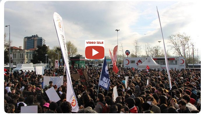 Üniversiteliler, tutuklu arkadaşları için 'Gençlik Dayanışma Sahnesi'nde buluştu